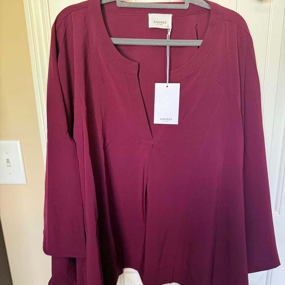 Andree by Unit Women's Burgundy Blouse 1X/2X